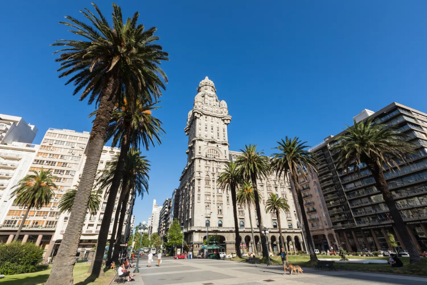 Vue sur la palais Salvo à Montevideo en Uruguay