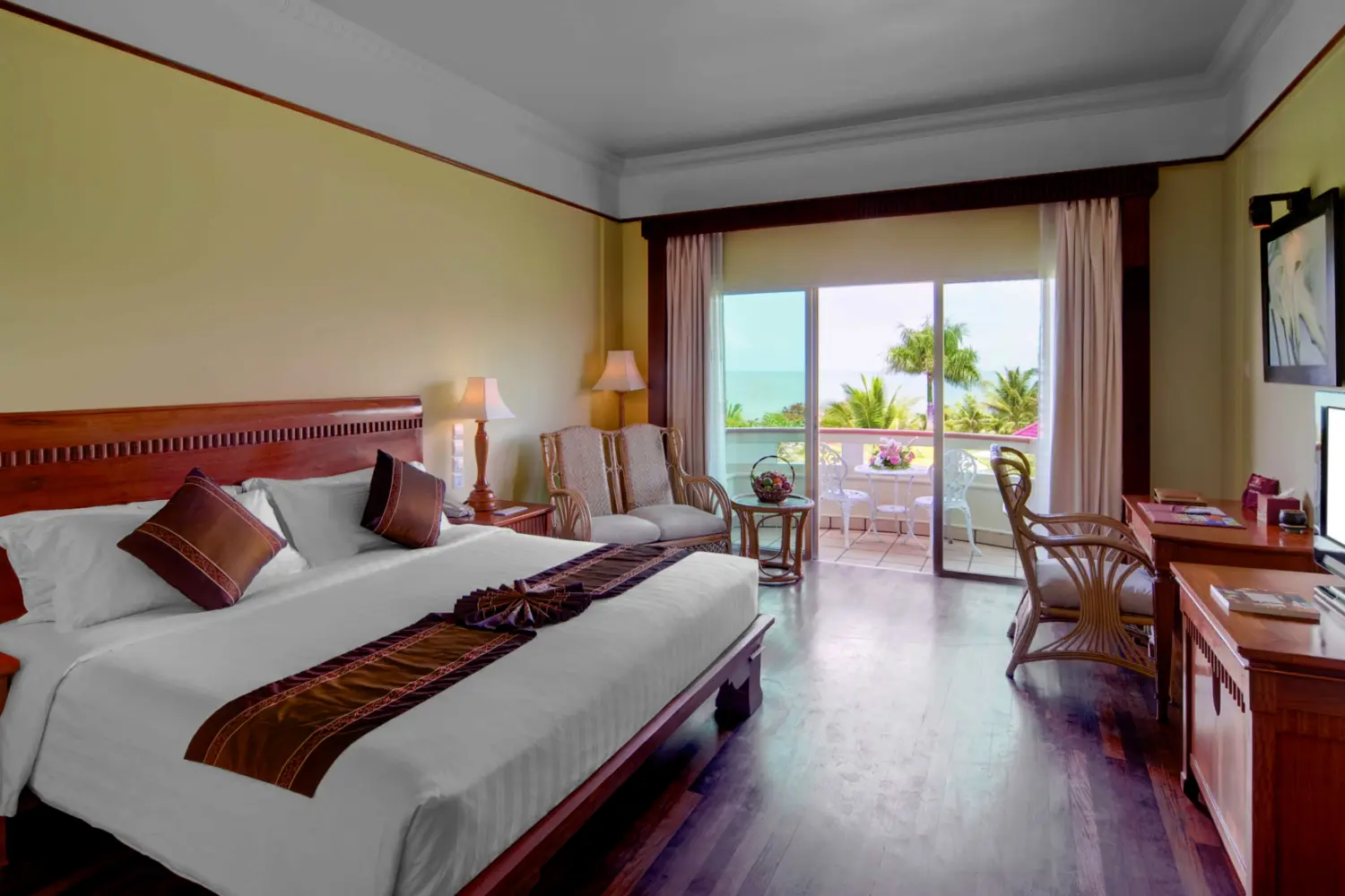 Une suite junior du Sokha Beach Resort situé à Sihanoukville, au Cambodge.