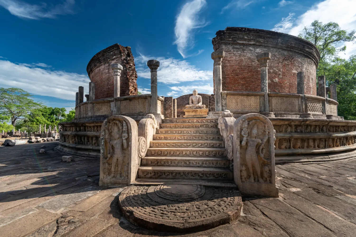 Les ruines d'un temple au Sri Lanka