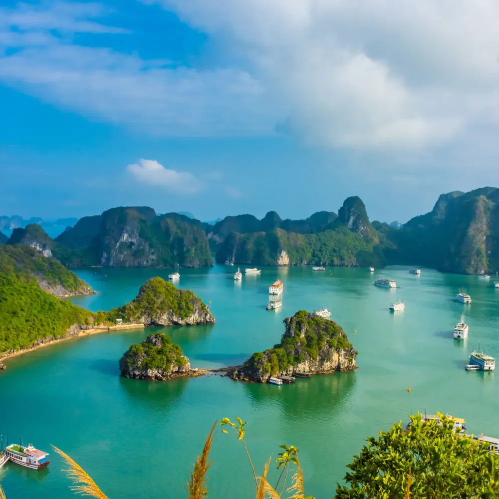 Vue aérienne de la Baie d'Halong