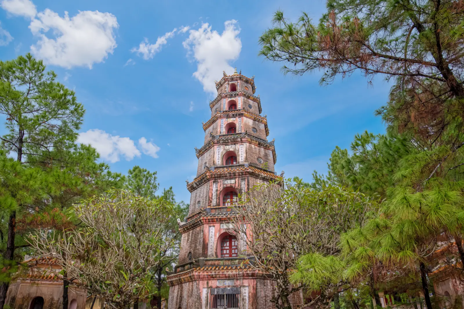 La pagode de la Dame céleste à Hué, au Vietnam