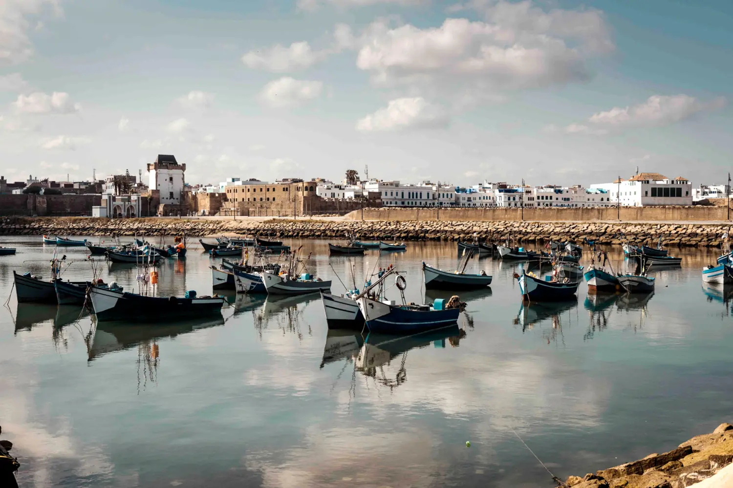 Vue la la ville côtière Asilah au sud de Tanger au Maroc