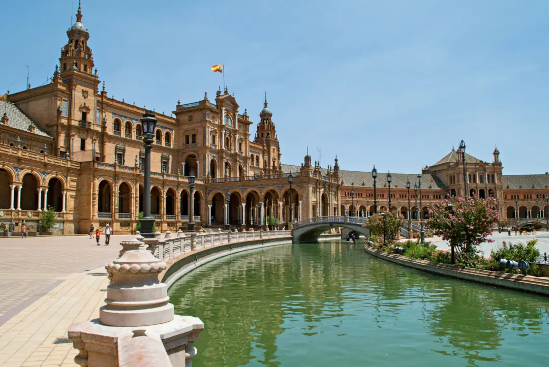 Vue sur la magnifique Place d'Espagne à Séville en Espagne