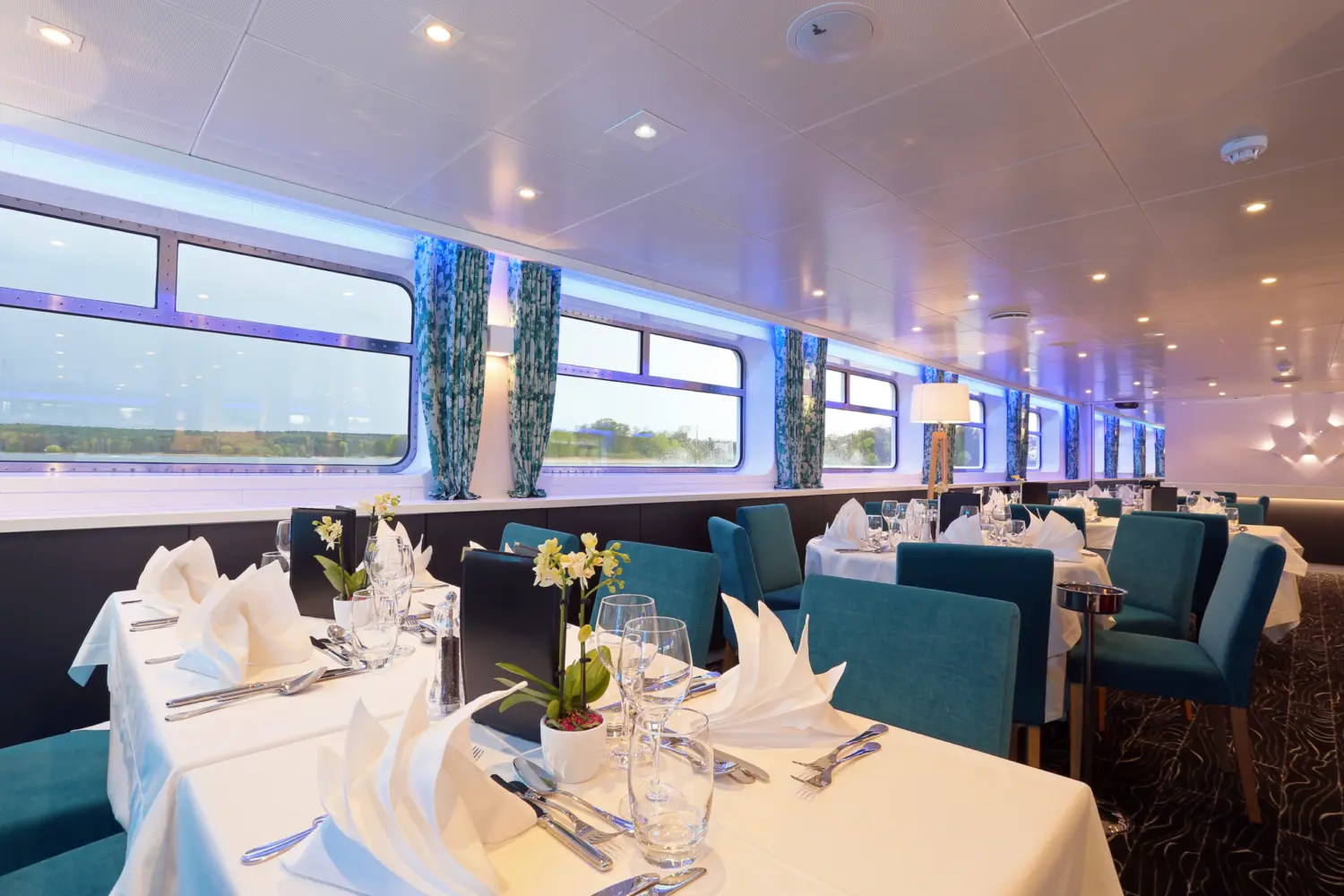 Restaurant à bord du MS Elbe Princesse de CroisiEurope