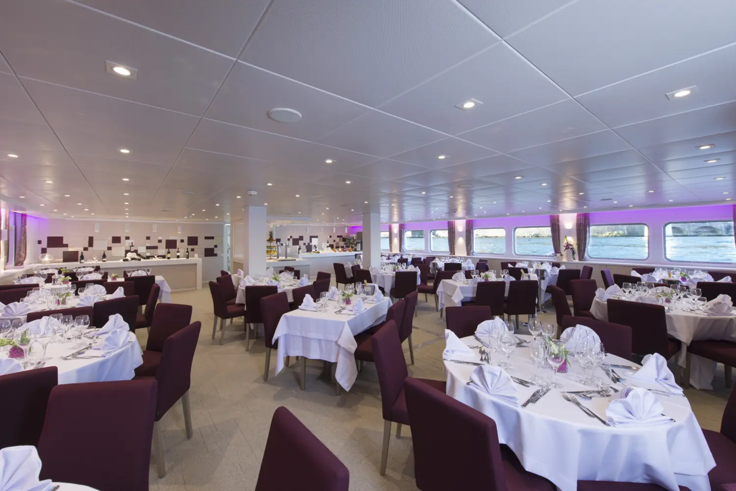 Restaurant à bord du MS Miguel Torga de CroisiEurope