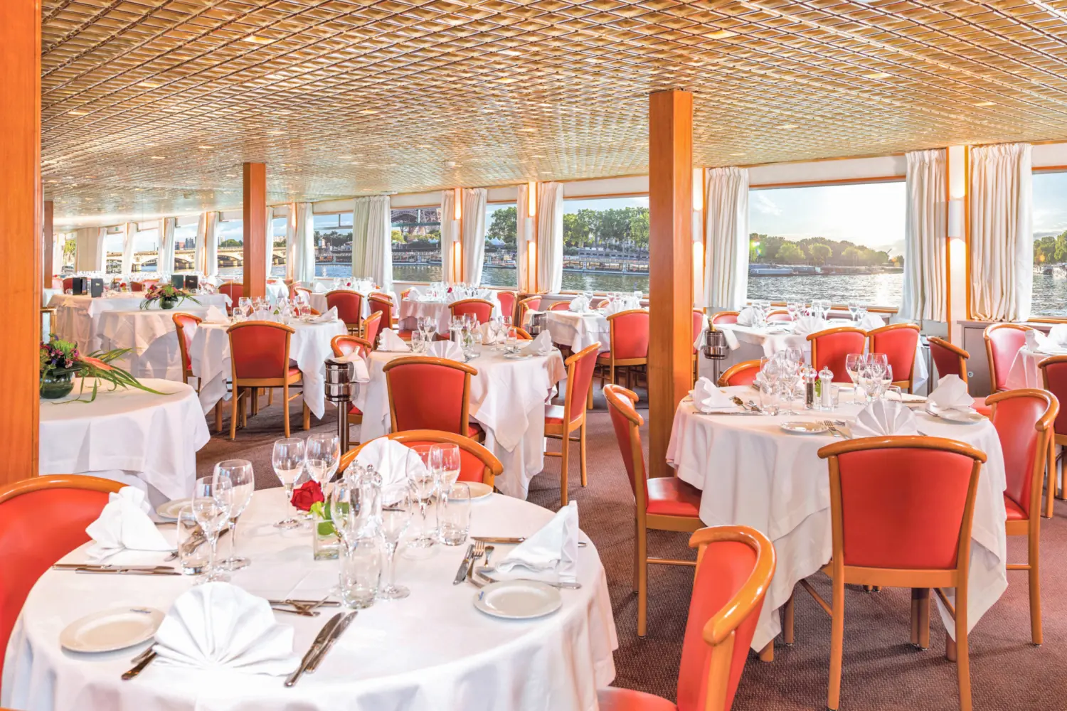 Restaurant à bord du MS Seine Princesse de CroisiEurope