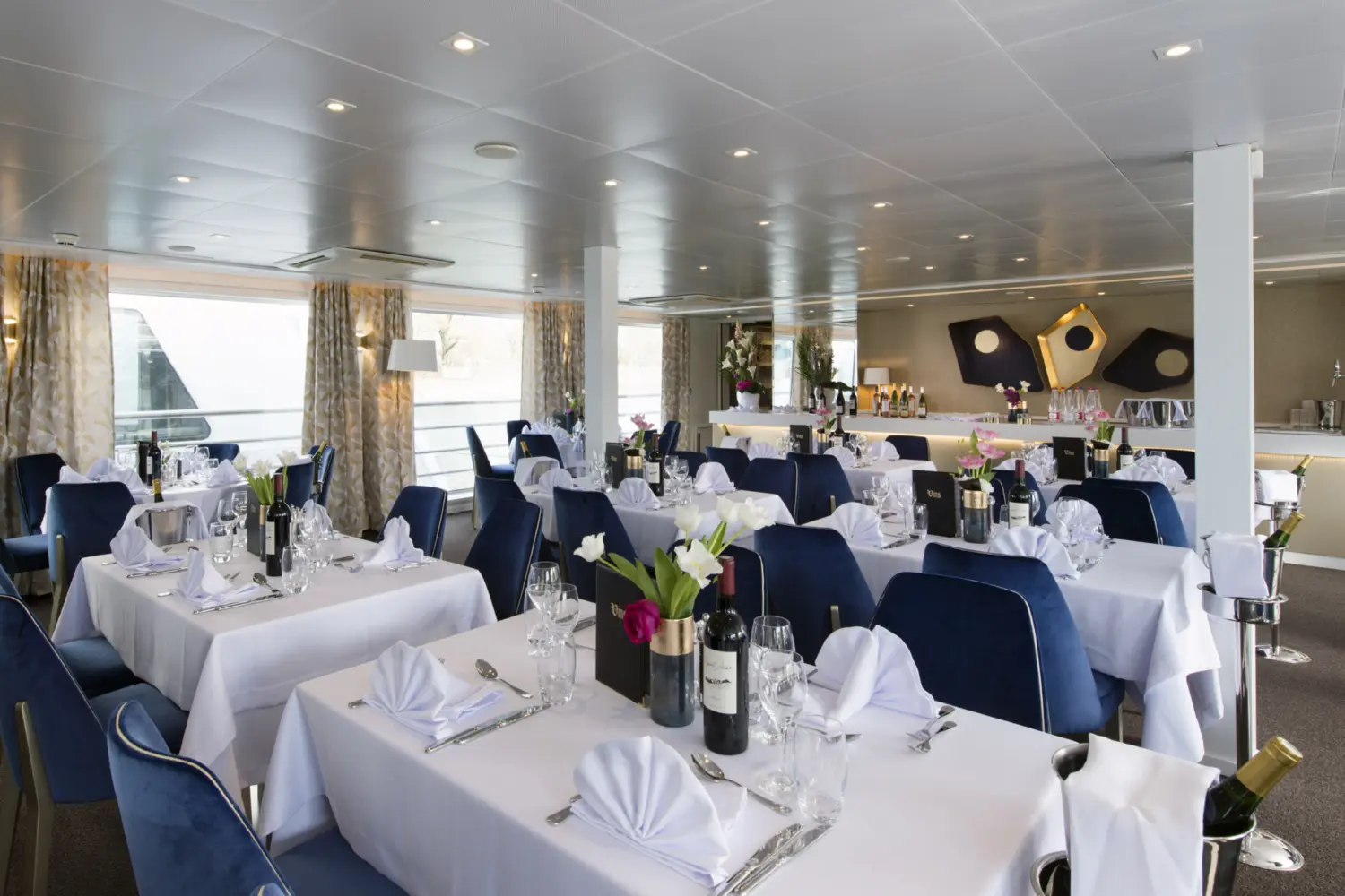 Restaurant à bord du MS Symphonie de CroisiEurope