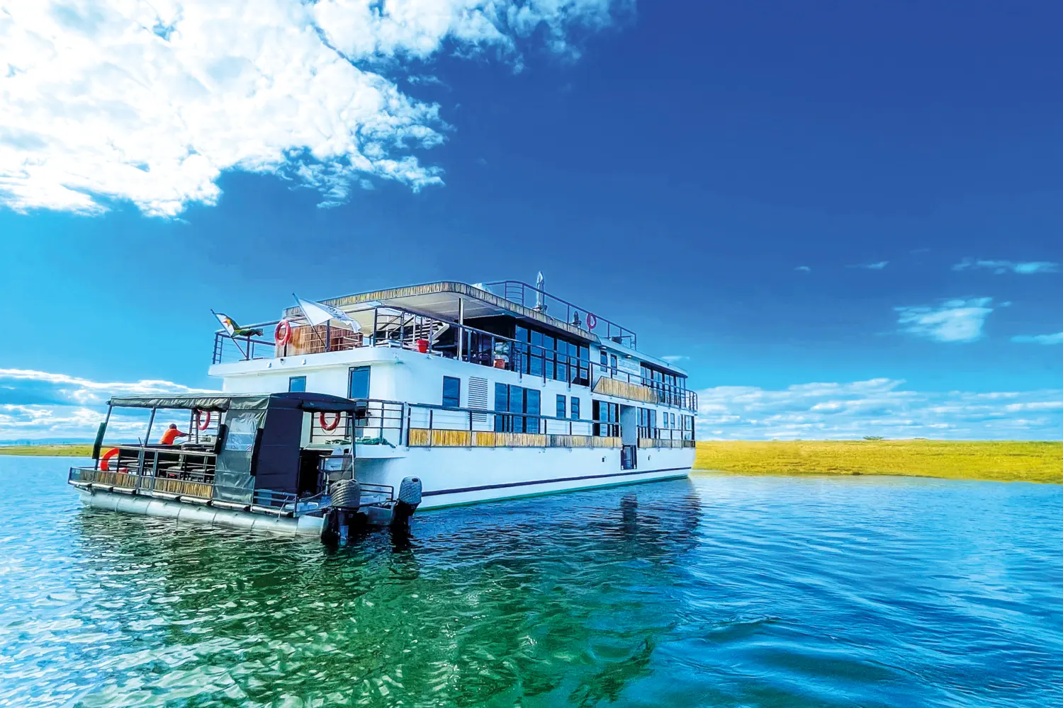 Vue extérieure sur le RV Zimbabwean Dream de CroisiEurope