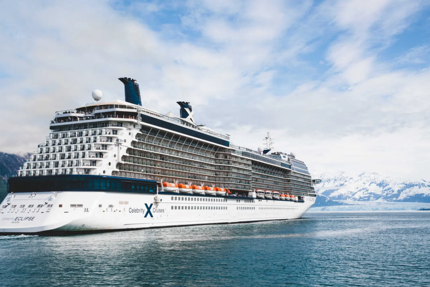 Vue du navire Celebrity Eclipse en navigation