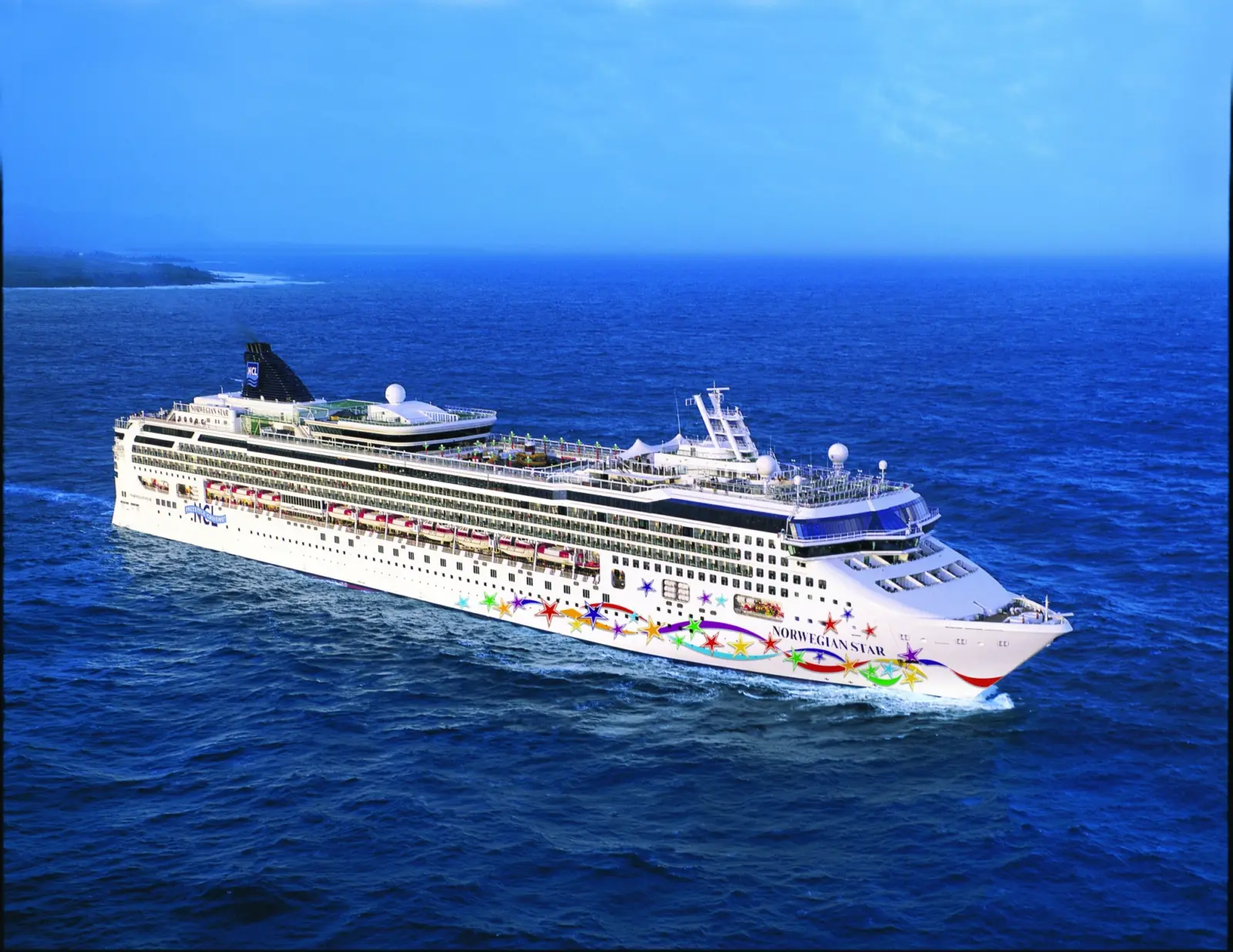 Vue extérieure sur le Norwegian Star de la compagnie Norwegian Cruise Line