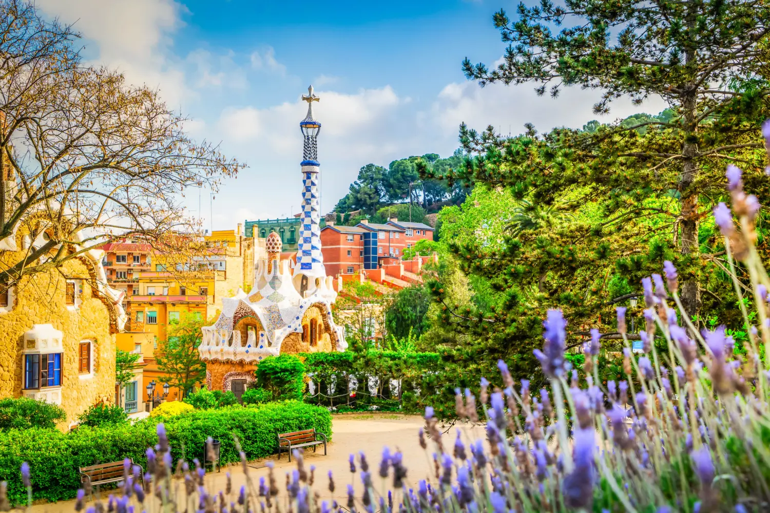 Vue panoramique du parc Güell à Barcelone, en Espagne