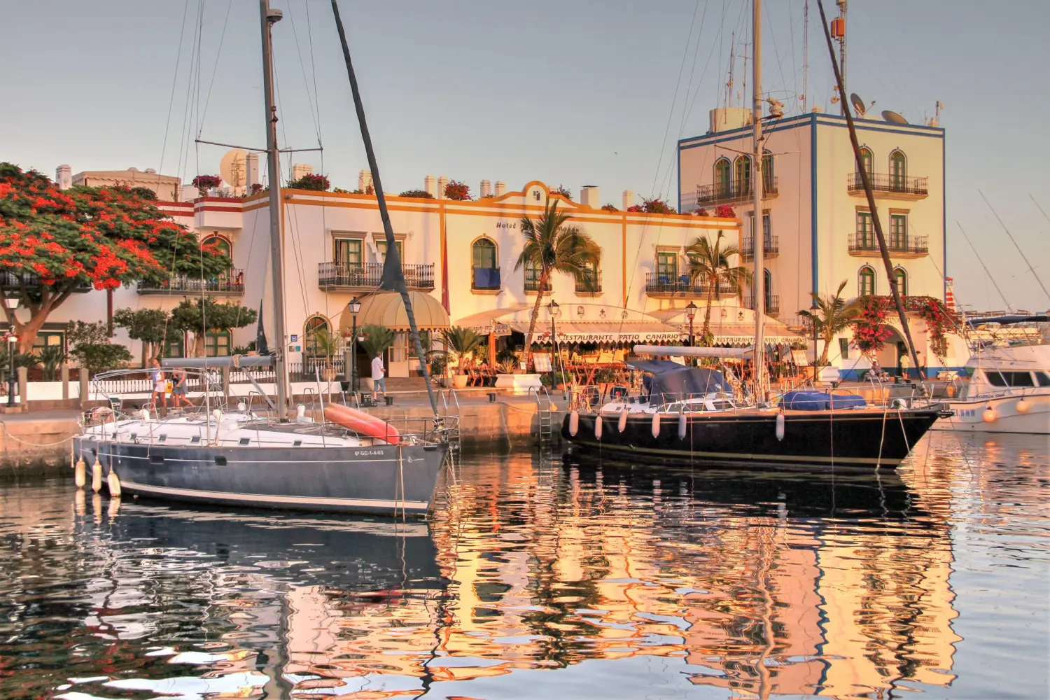 Bateaux accostés au port de Grande Canarie
