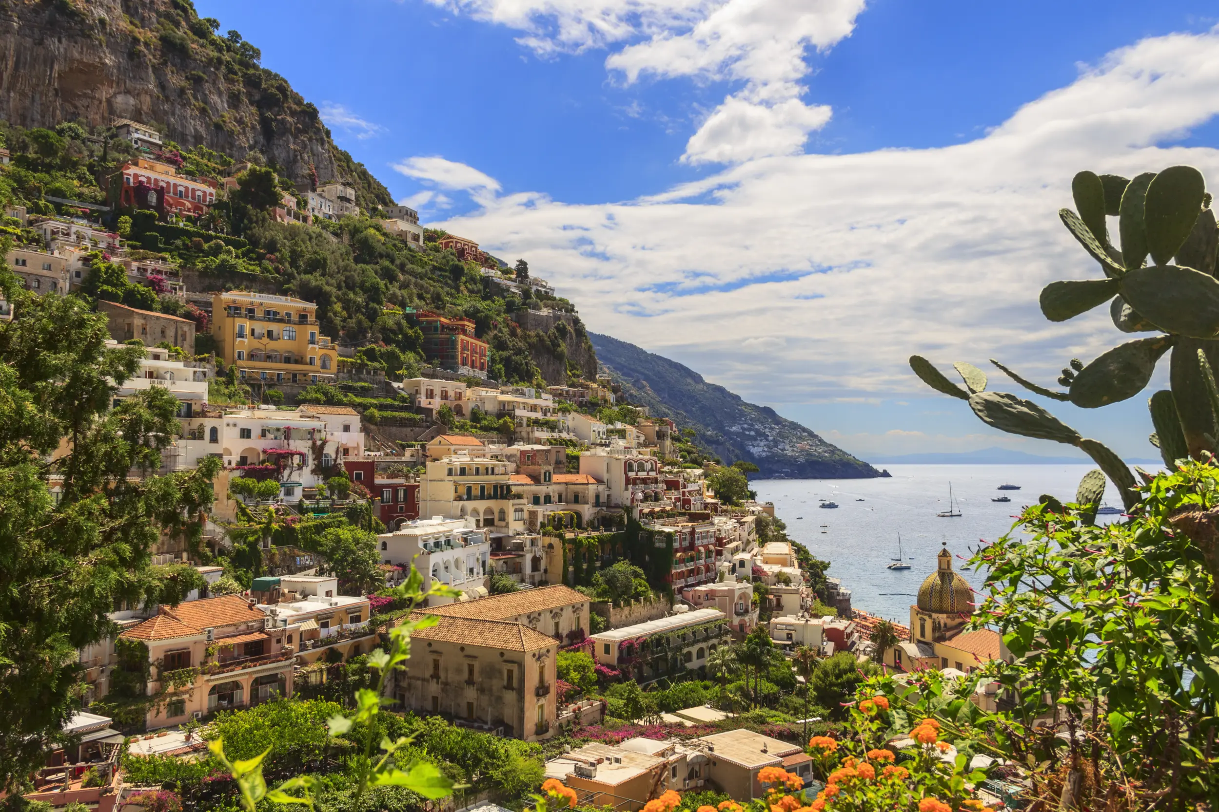 Vue de l'un des points de vue sur la côte amalfitaine en Italie