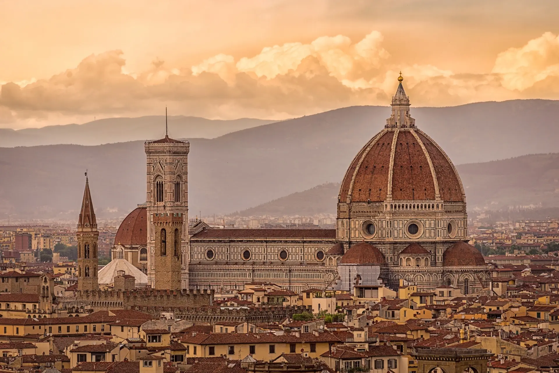 Vue sur la ville de Florence en Italie avec son fameux Duomo de la cathédrale Santa Maria del Fiore