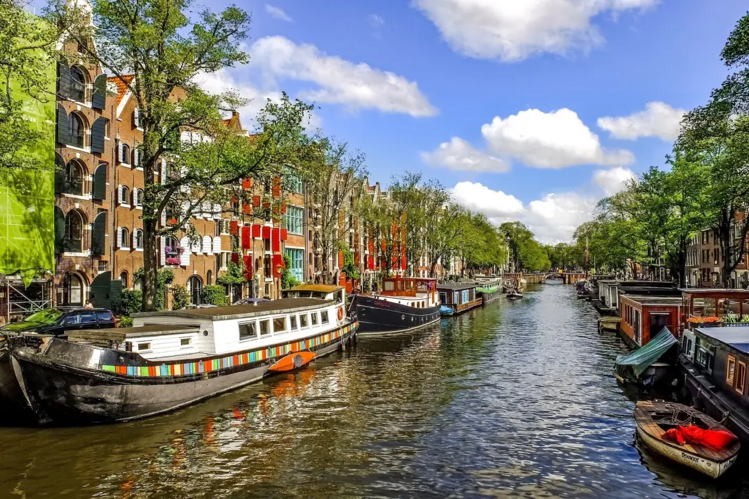 Les canaux à Amsterdam au Pays-Bas