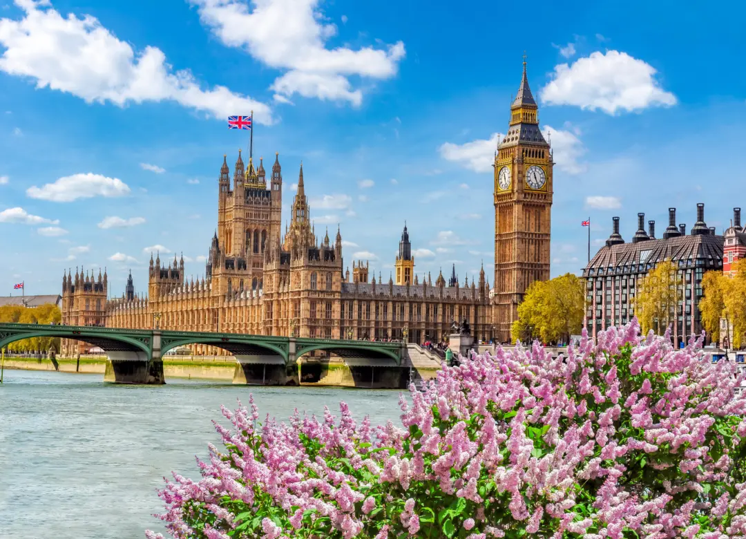 Vue du Big Ben à Londres au printemps