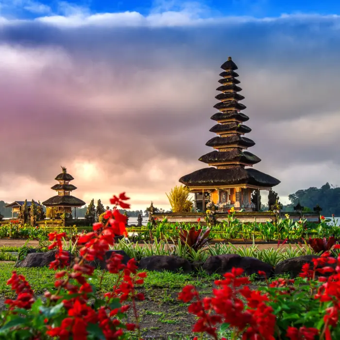 Vue du temple de Ulun Danu Bratan