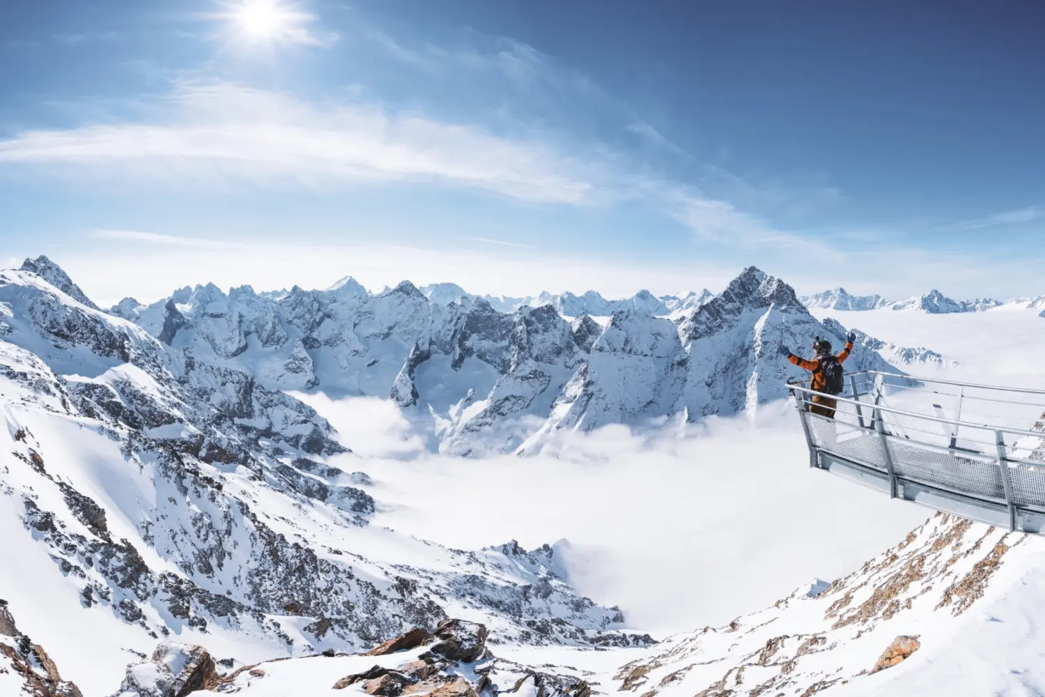 Vue du belvédère de la station 2 Alpes en France