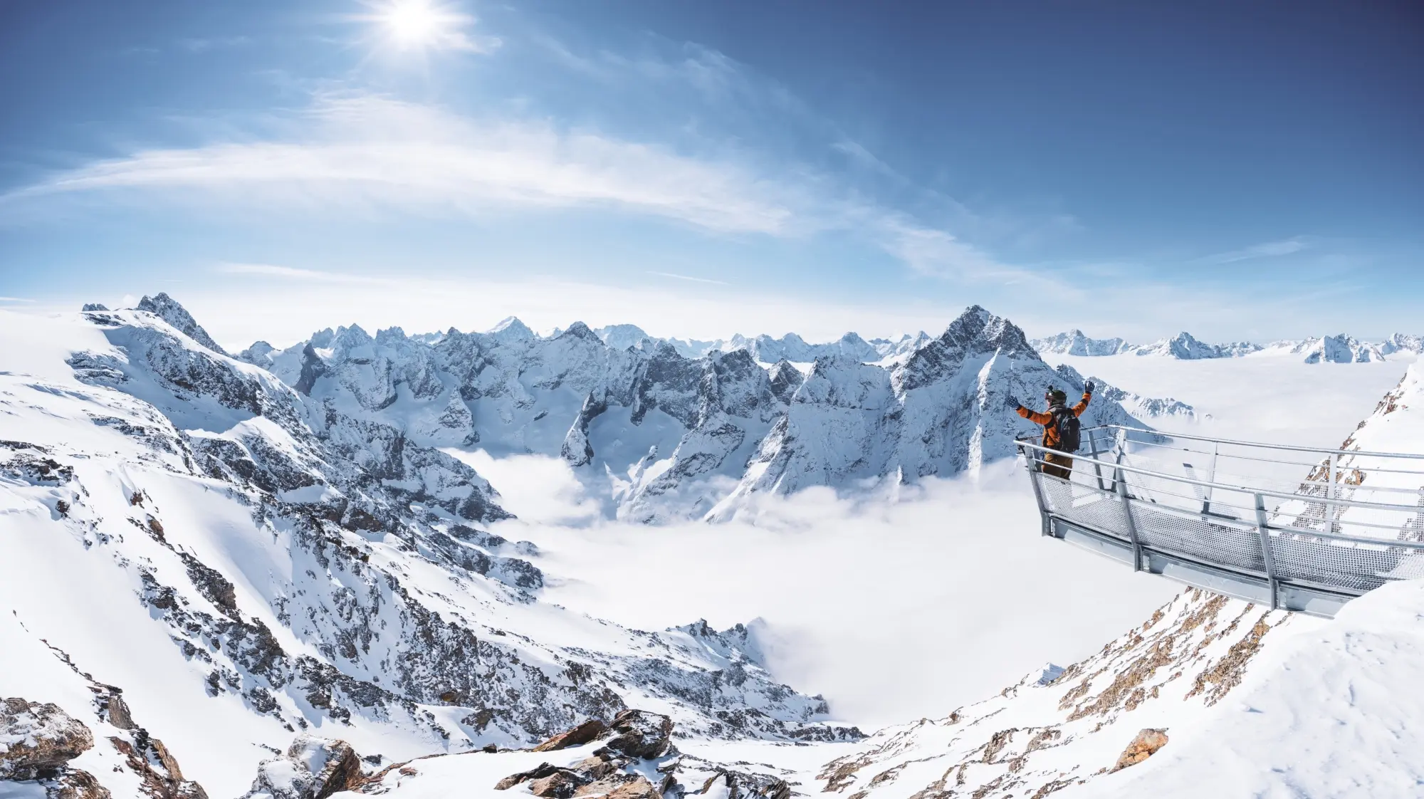 Vue du belvédère de la station 2 Alpes en France