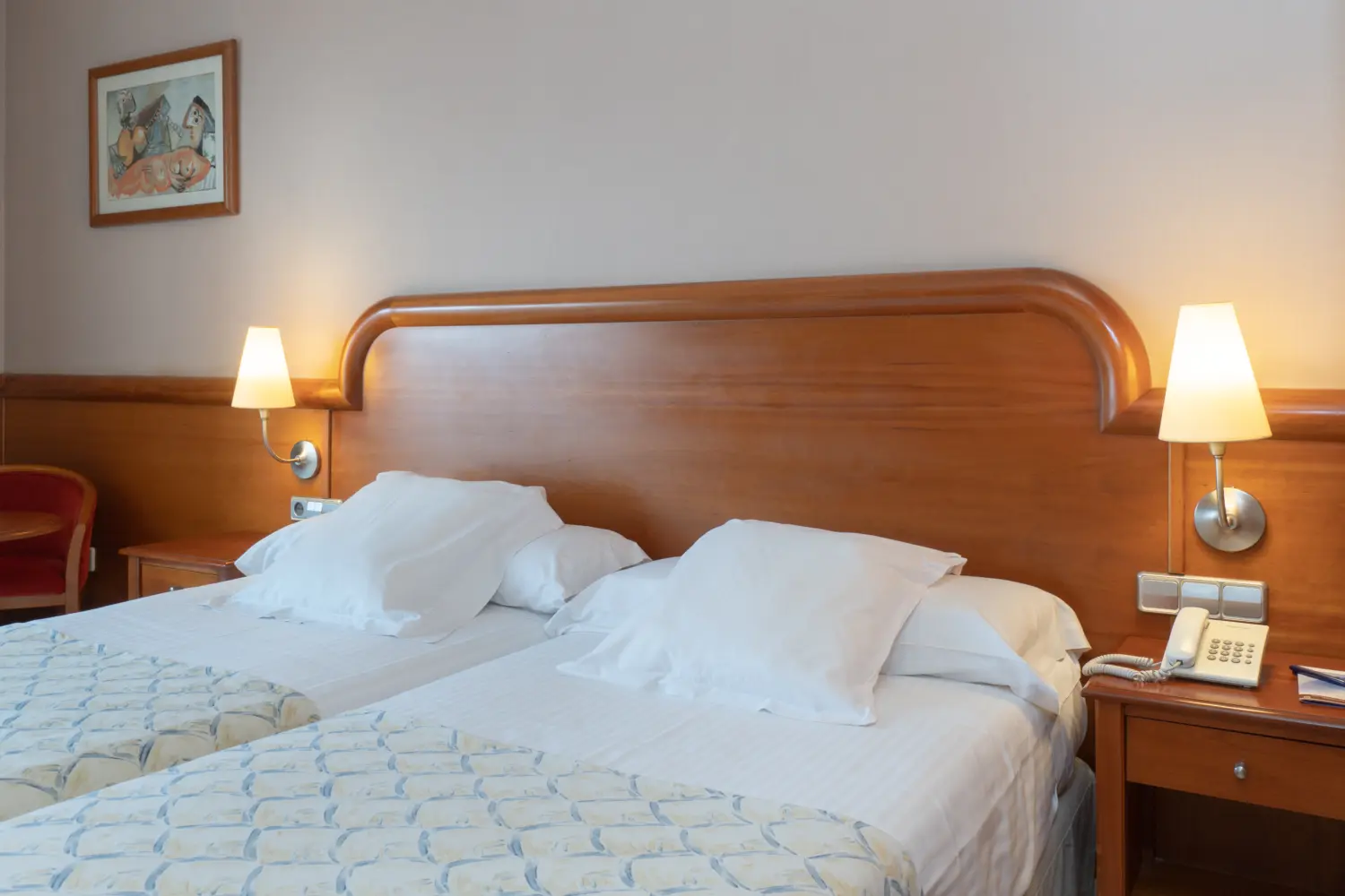 Une chambre classique avec vue montagne dans l'un des hôtels de la Costa del Sol