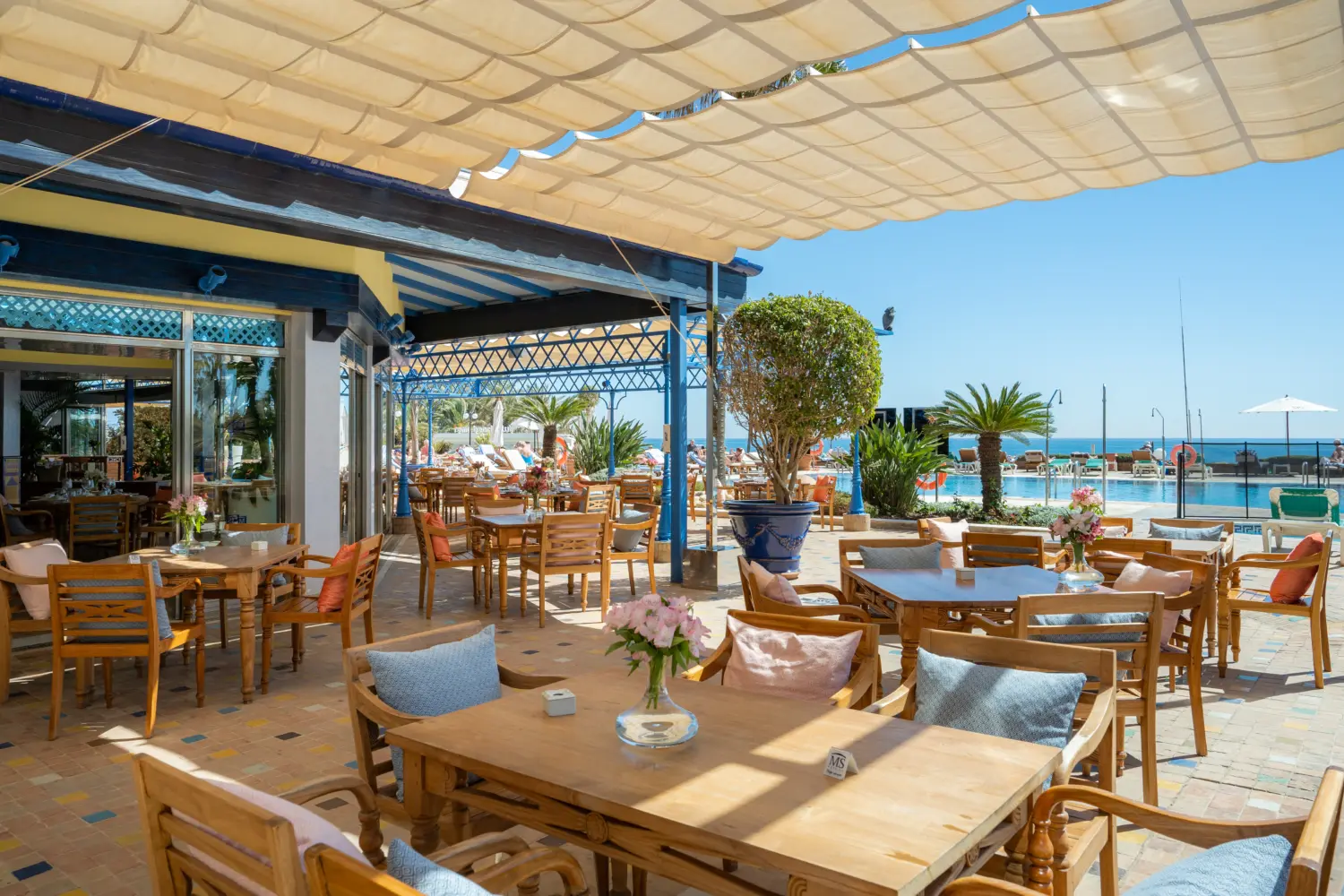 Un restaurant à la carte d'influence méditerranéenne dans un hôtel de la Costa del Sol