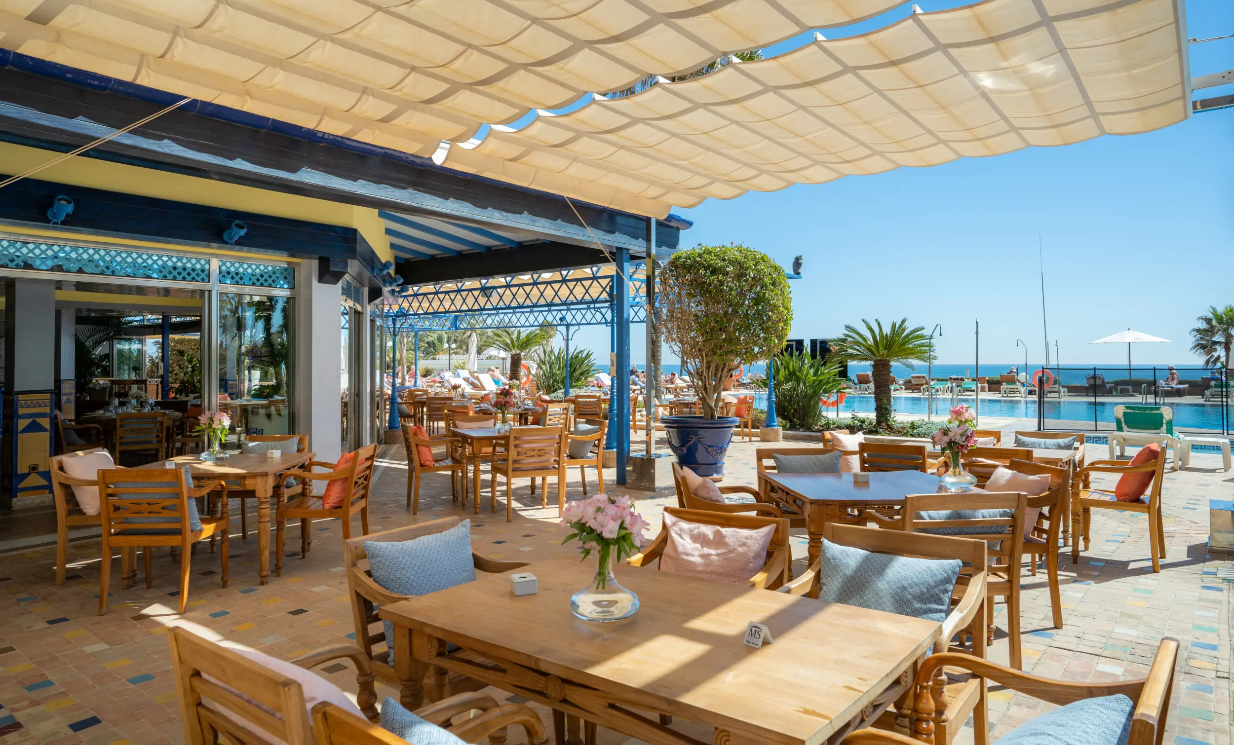 Un restaurant à la carte d'influence méditerranéenne dans un hôtel de la Costa del Sol