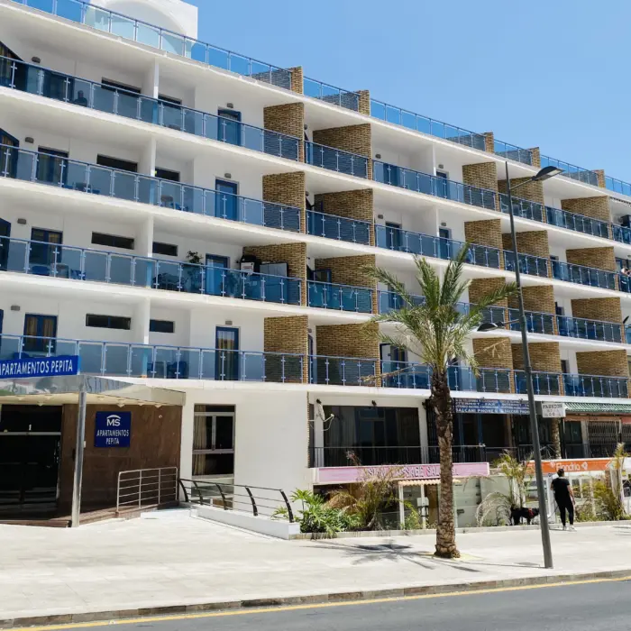 Vue extérieur sur bâtiment principal d'un hôtel de la Costa del Sol